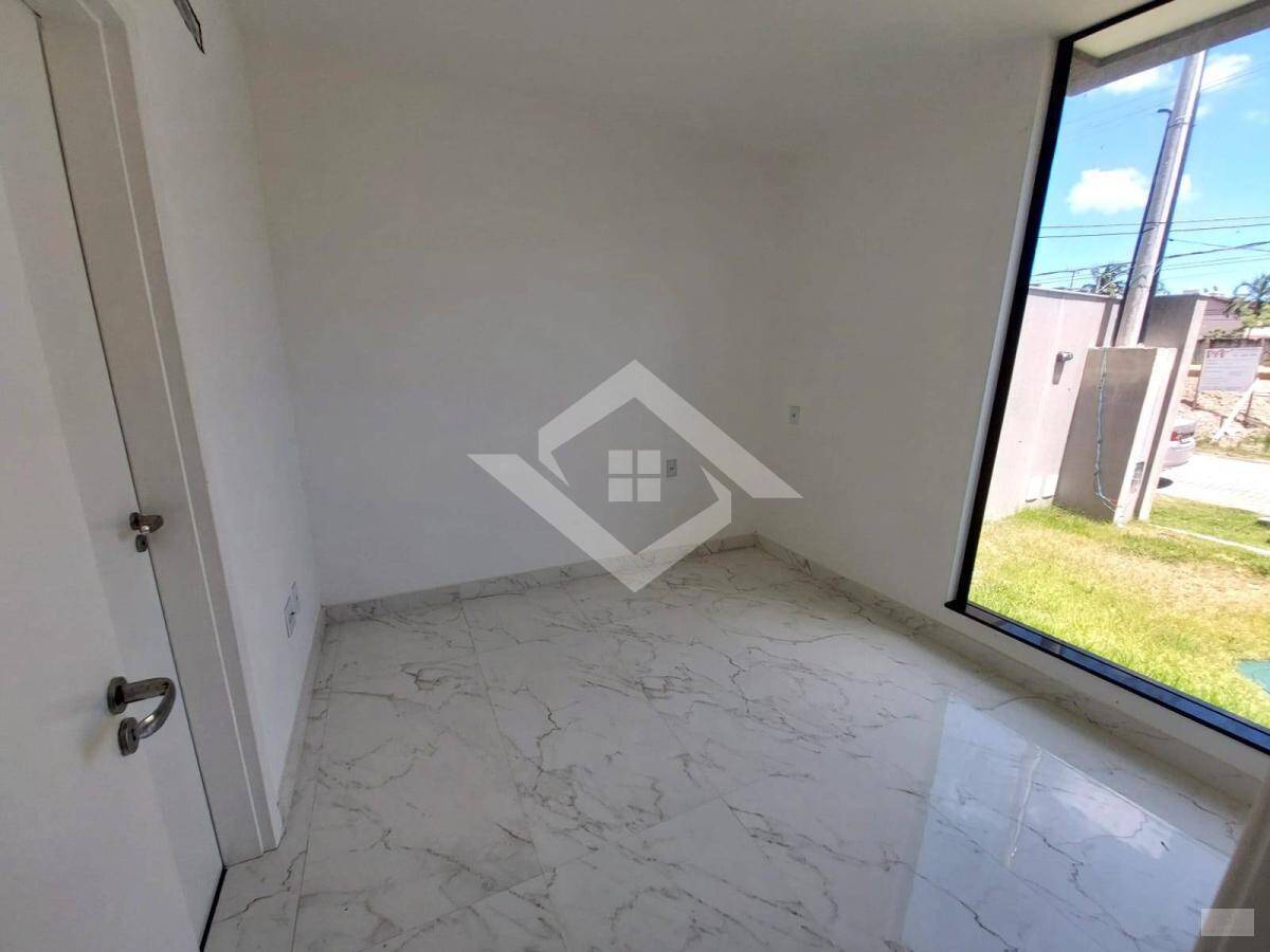 Casa à venda com 2 quartos, 120m² - Foto 13