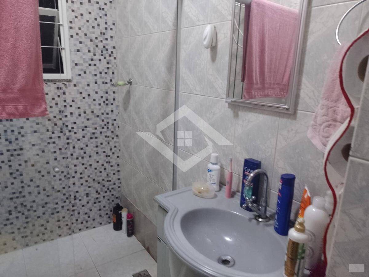 Casa à venda com 3 quartos, 180m² - Foto 13