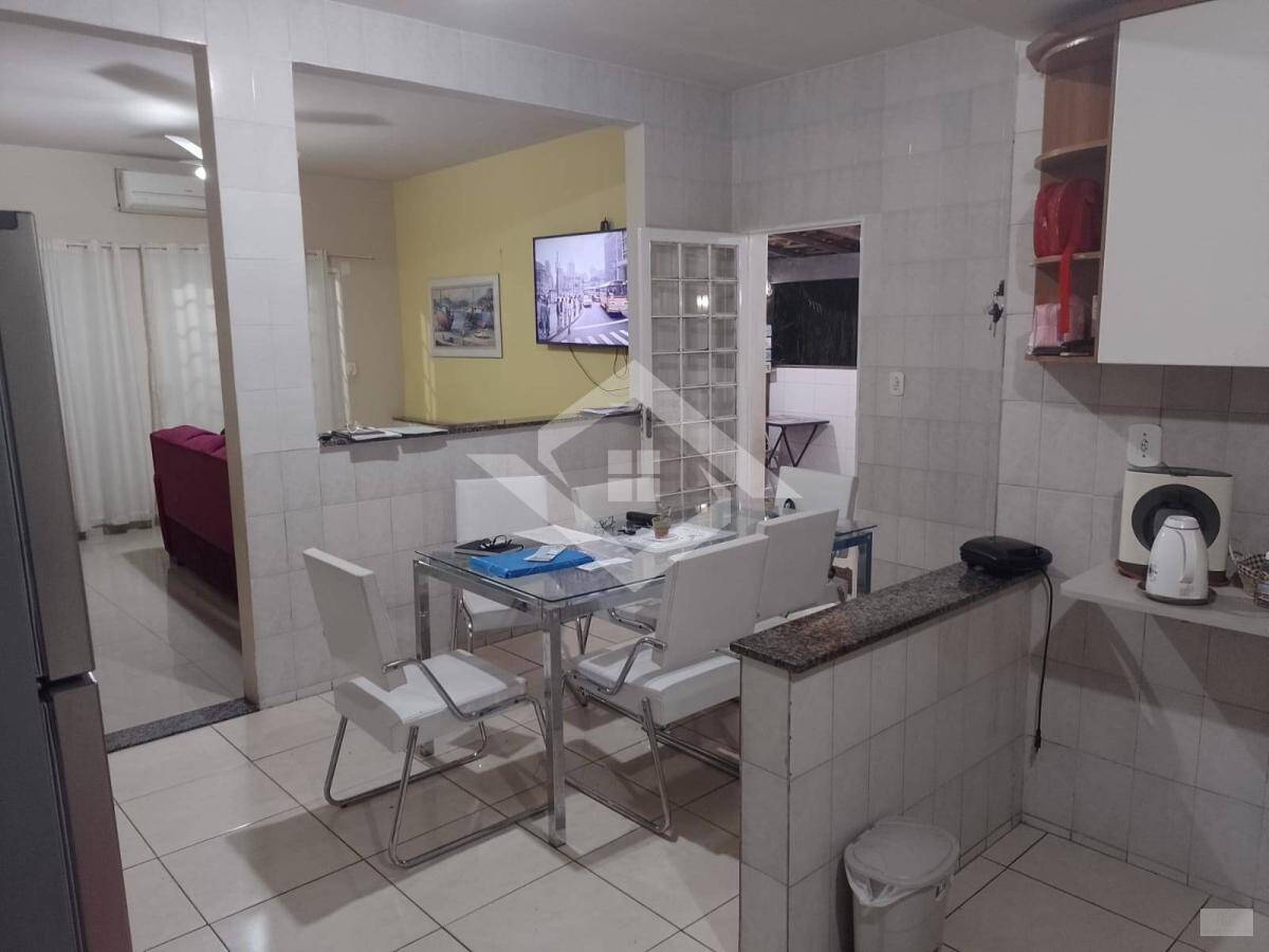 Casa à venda com 3 quartos, 180m² - Foto 18