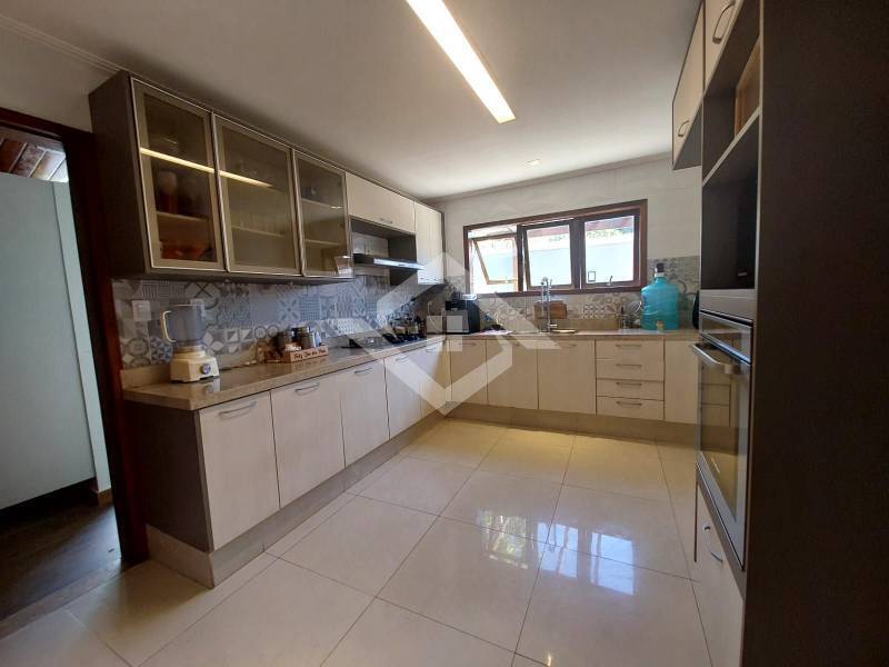 Casa à venda com 3 quartos, 390m² - Foto 34