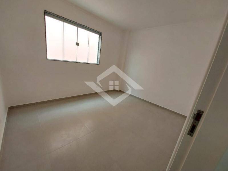 Casa à venda com 3 quartos, 130m² - Foto 16