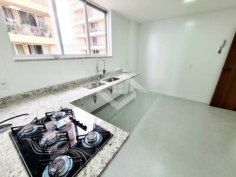 Apartamento à venda com 4 quartos, 185m² - Foto 11