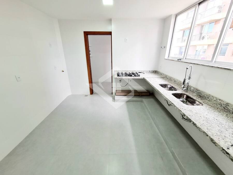 Apartamento à venda com 4 quartos, 185m² - Foto 13