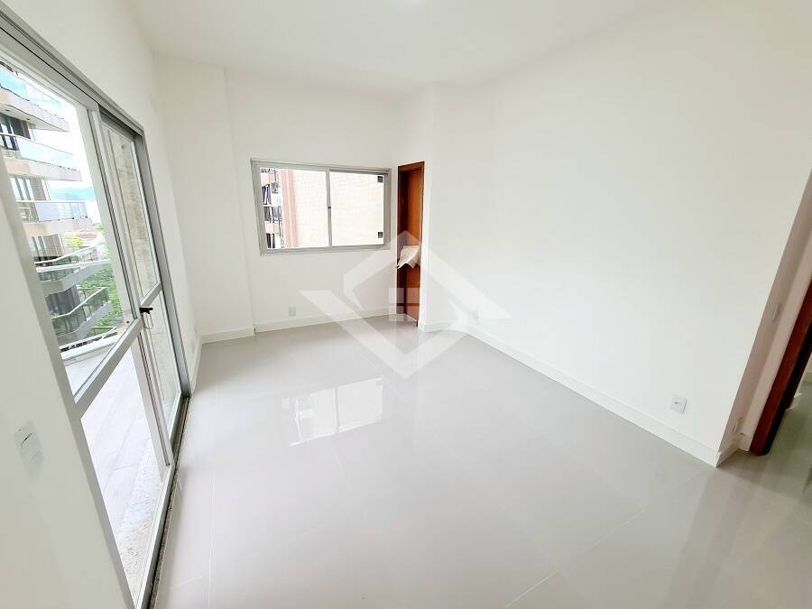 Apartamento à venda com 4 quartos, 185m² - Foto 21