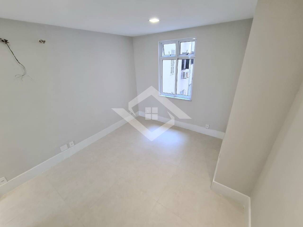 Apartamento à venda com 2 quartos, 82m² - Foto 21