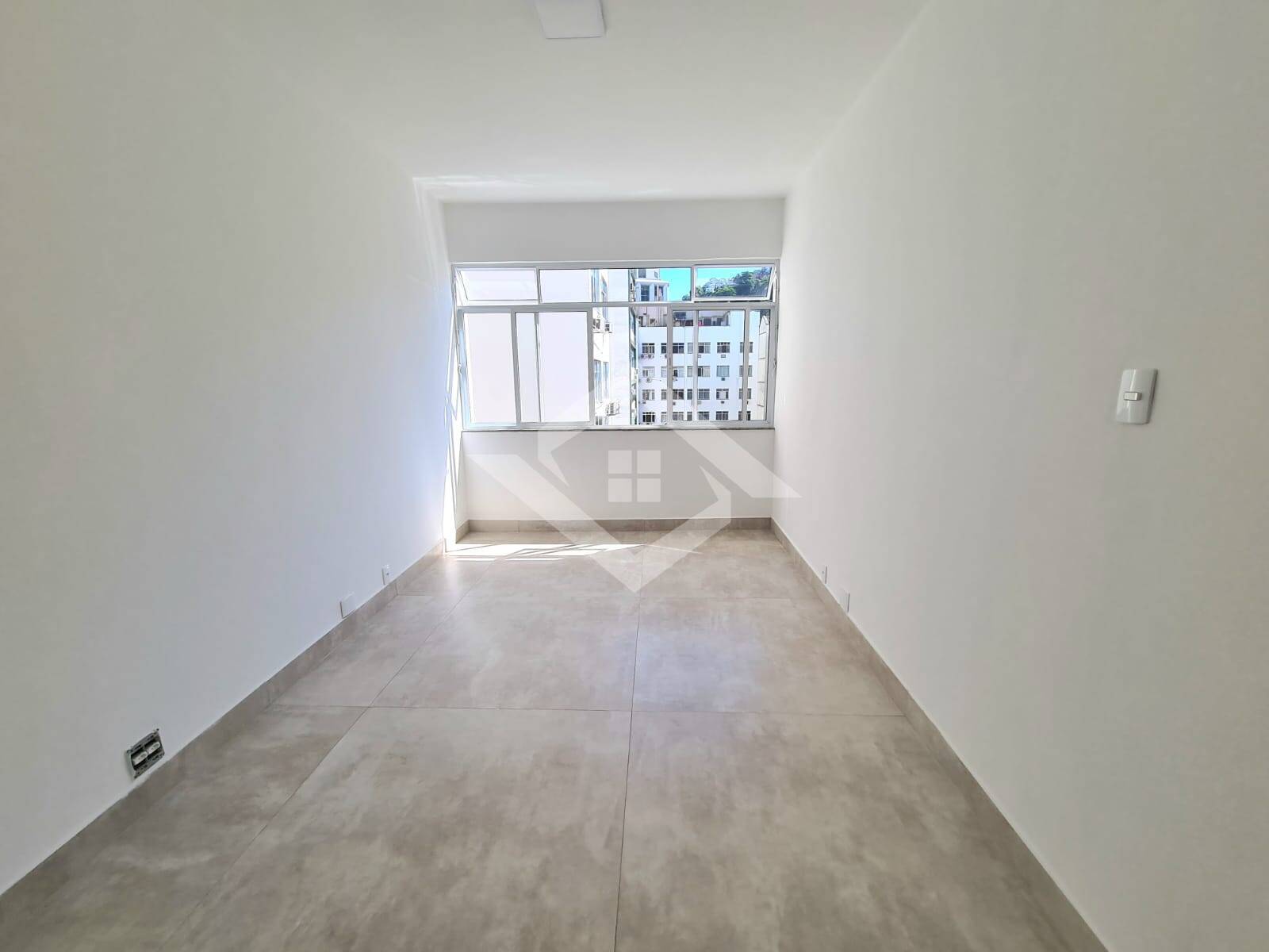 Apartamento à venda com 3 quartos, 180m² - Foto 14