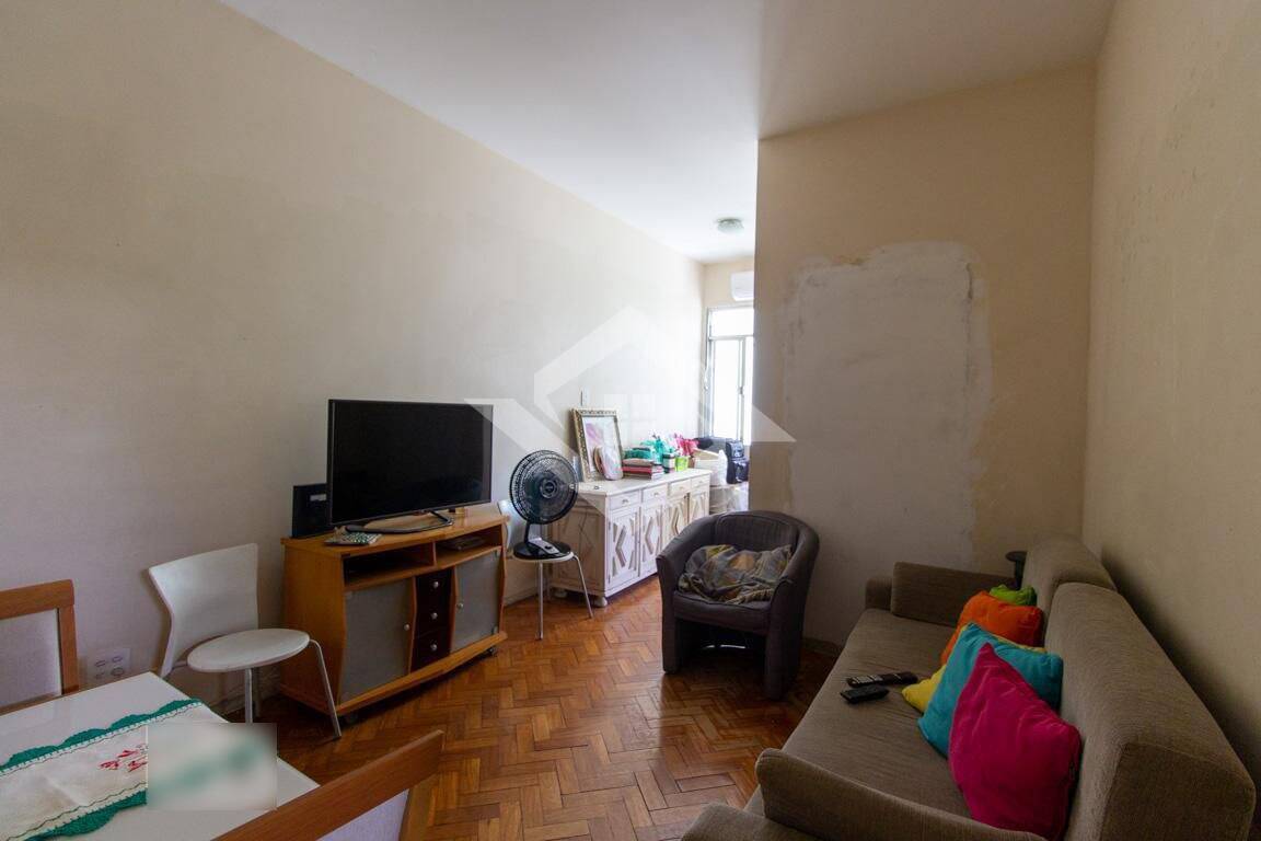 Apartamento à venda com 2 quartos, 70m² - Foto 6