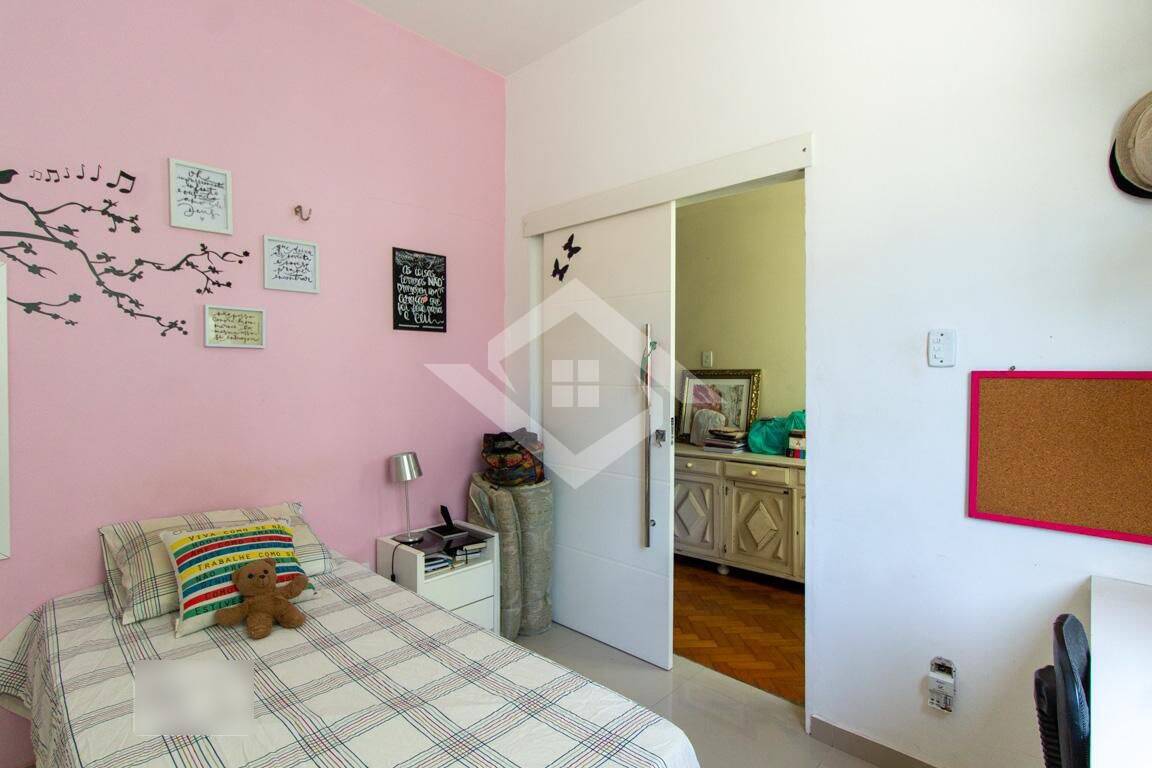 Apartamento à venda com 2 quartos, 70m² - Foto 13