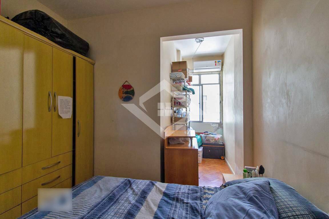 Apartamento à venda com 2 quartos, 70m² - Foto 9