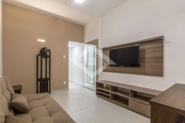 Apartamento à venda com 1 quarto, 45m² - Foto 1