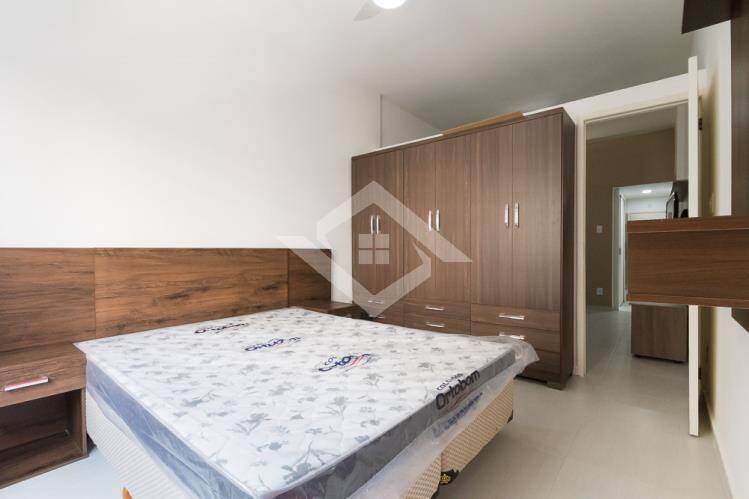 Apartamento à venda com 1 quarto, 45m² - Foto 13