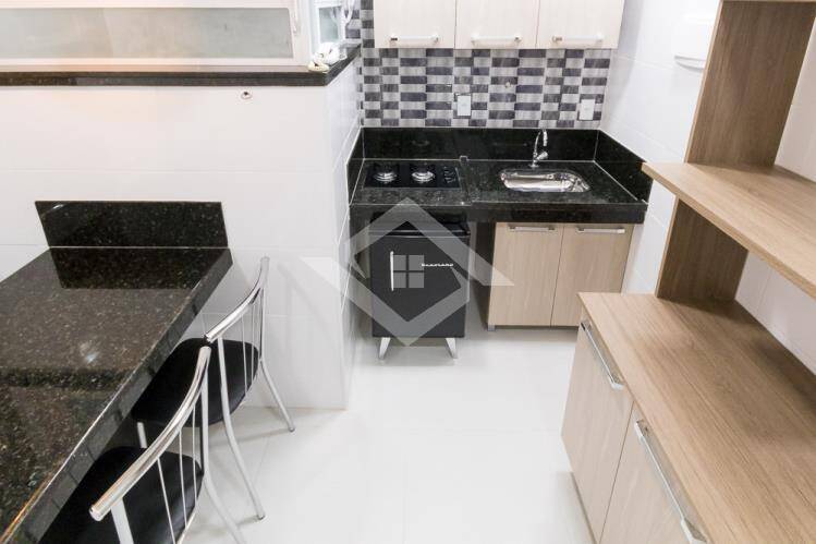 Apartamento à venda com 1 quarto, 45m² - Foto 21