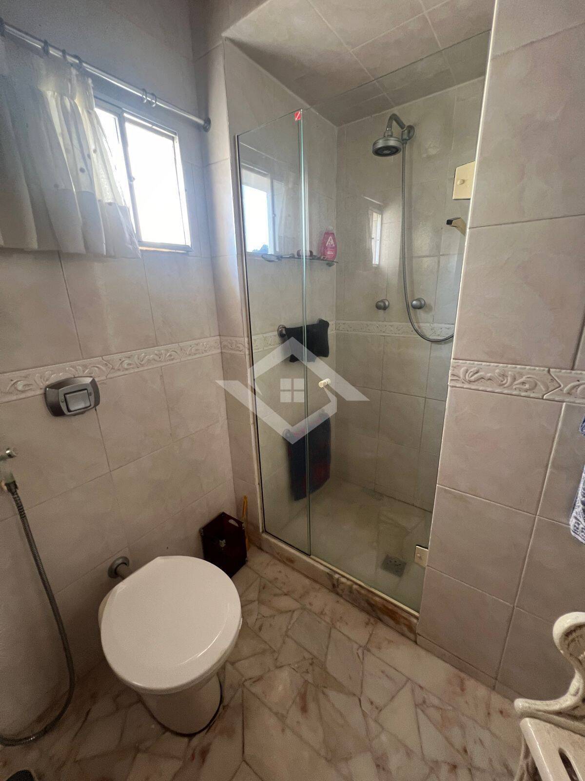 Apartamento à venda com 3 quartos, 160m² - Foto 13