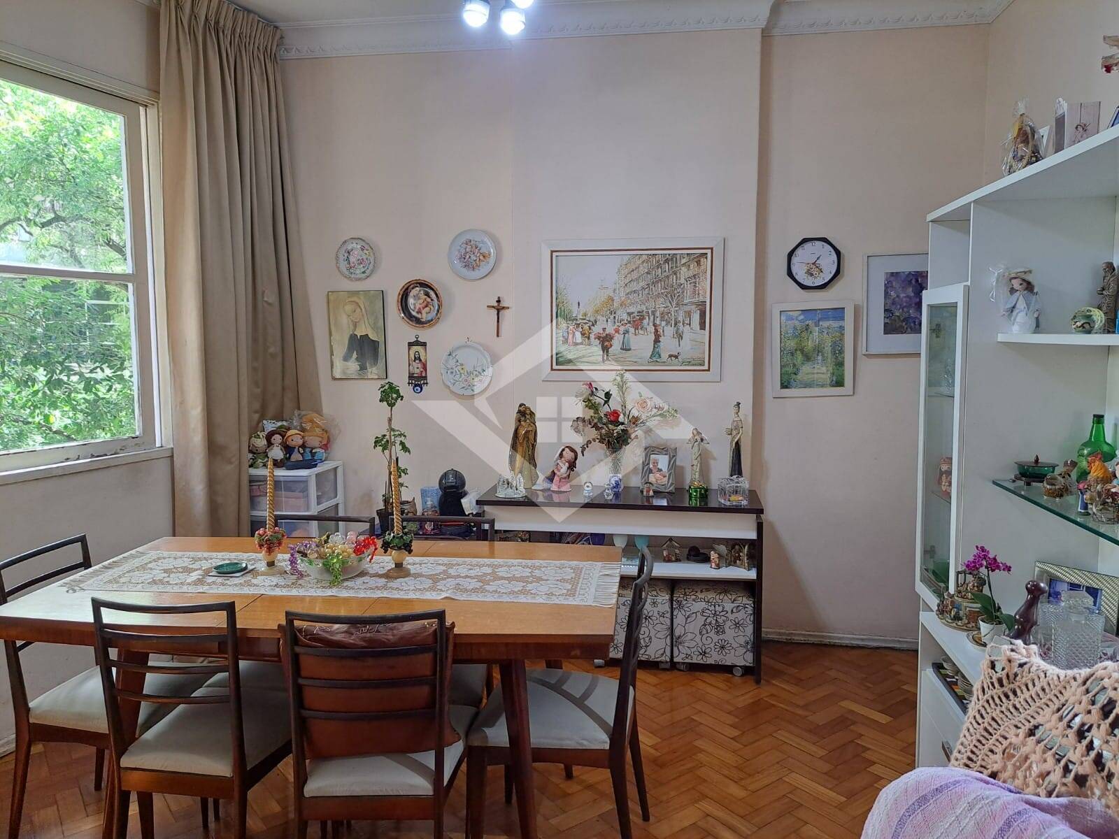 Apartamento à venda com 3 quartos, 120m² - Foto 2