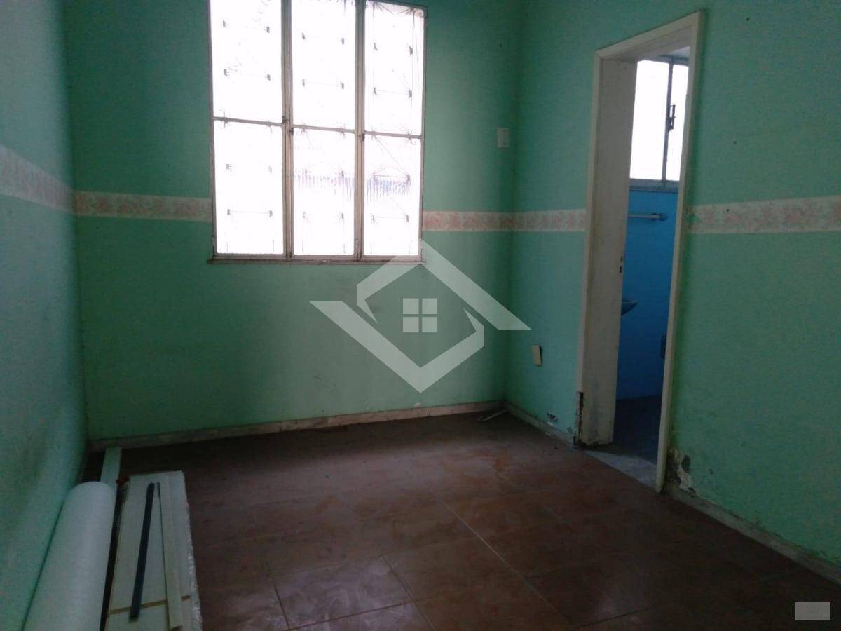 Casa à venda com 6 quartos, 280m² - Foto 14