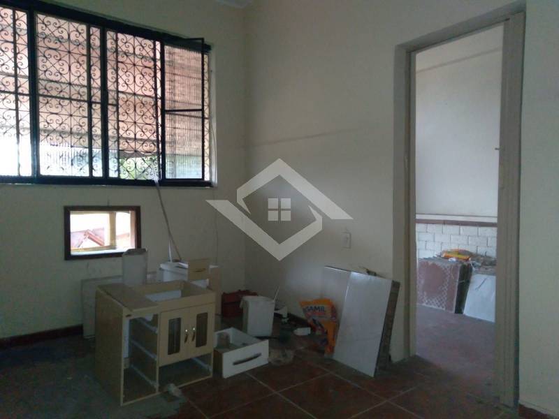 Casa à venda com 5 quartos, 200m² - Foto 6