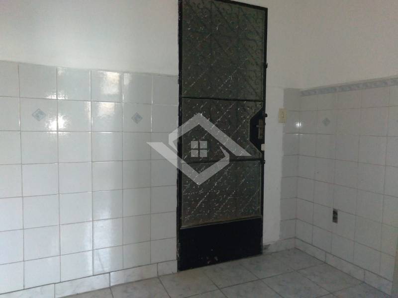 Casa à venda com 5 quartos, 200m² - Foto 14