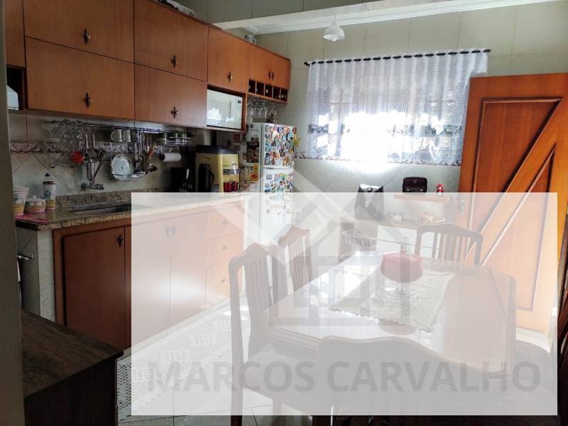 Casa à venda com 3 quartos, 140m² - Foto 25