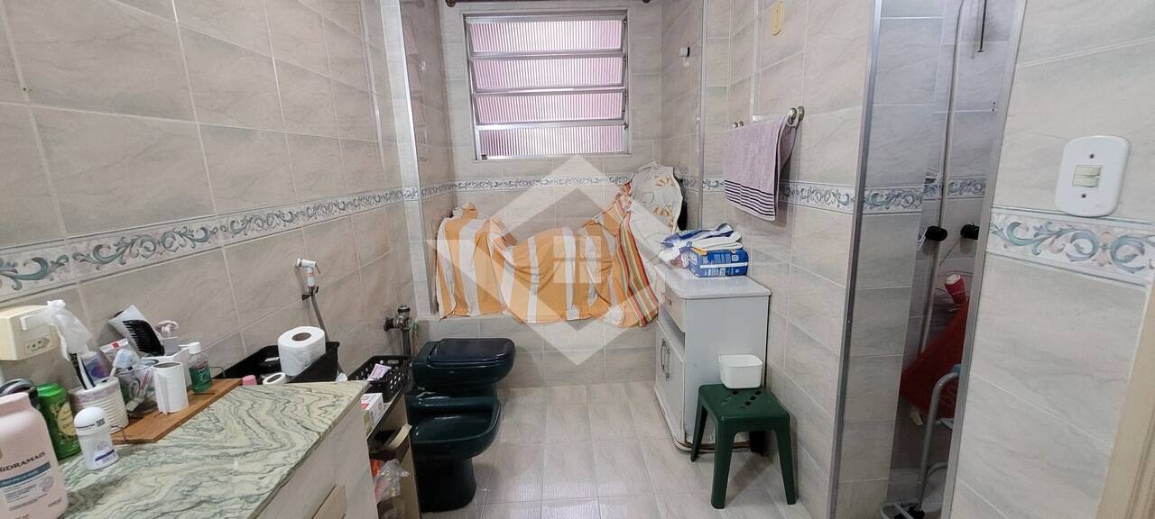 Apartamento à venda com 4 quartos, 200m² - Foto 20