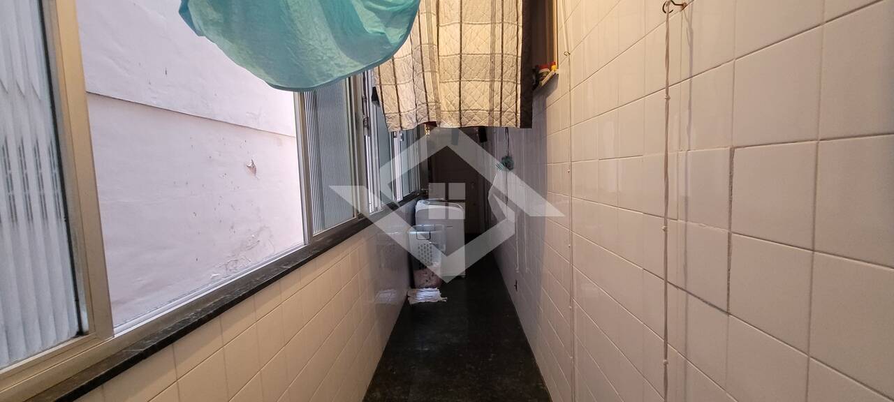 Apartamento à venda com 4 quartos, 200m² - Foto 27