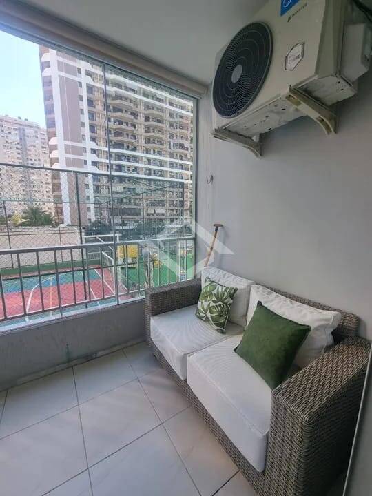 Apartamento à venda com 2 quartos, 90m² - Foto 4