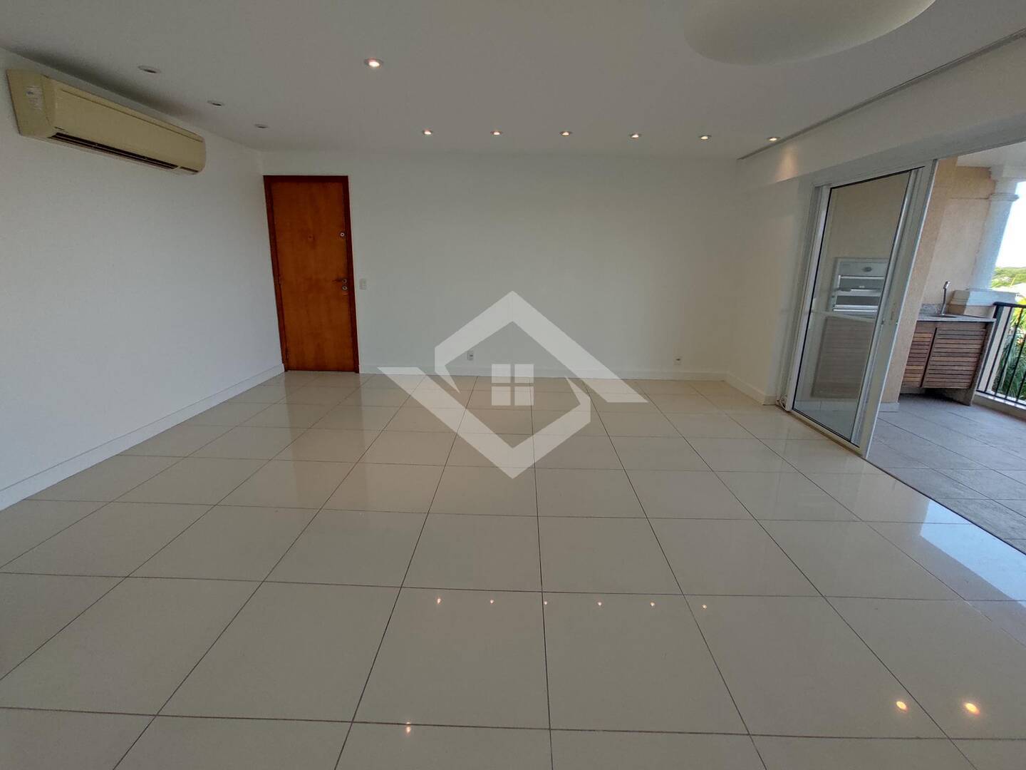 Apartamento à venda com 4 quartos, 138m² - Foto 12