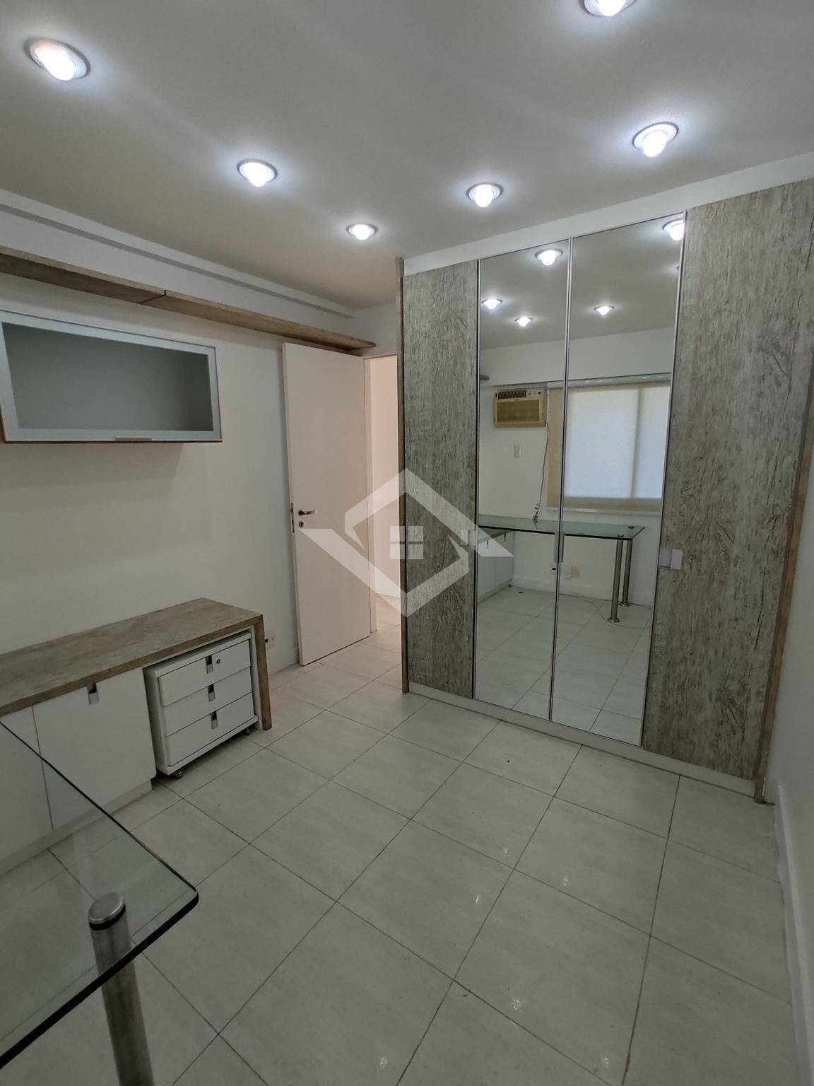 Apartamento à venda com 4 quartos, 138m² - Foto 16