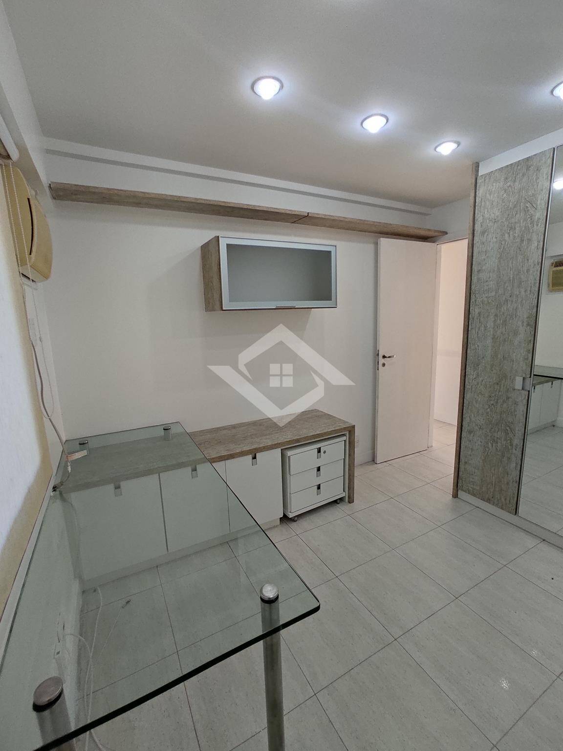 Apartamento à venda com 4 quartos, 138m² - Foto 17