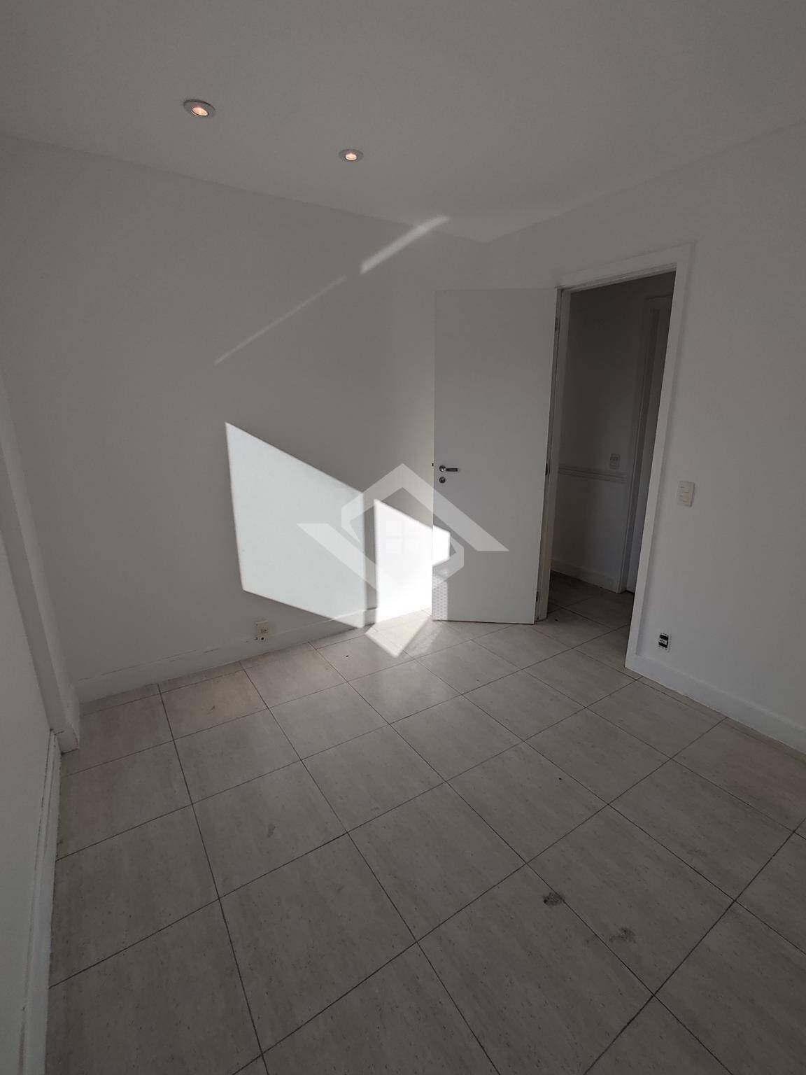 Apartamento à venda com 4 quartos, 138m² - Foto 23