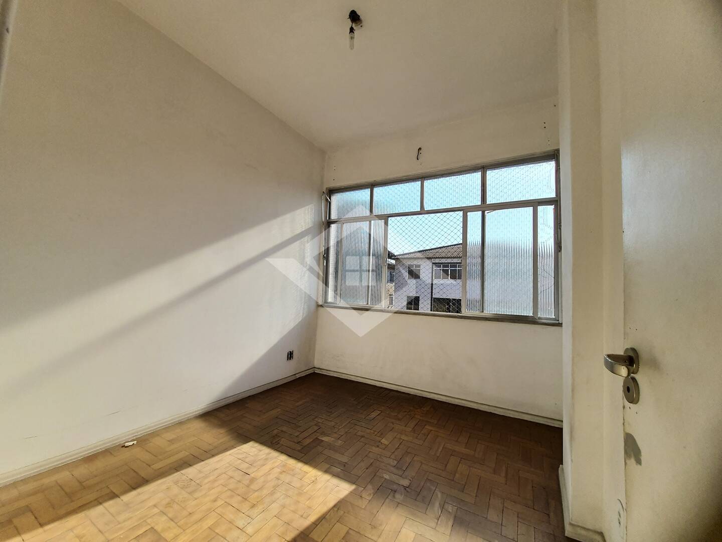 Apartamento à venda com 2 quartos, 57m² - Foto 16