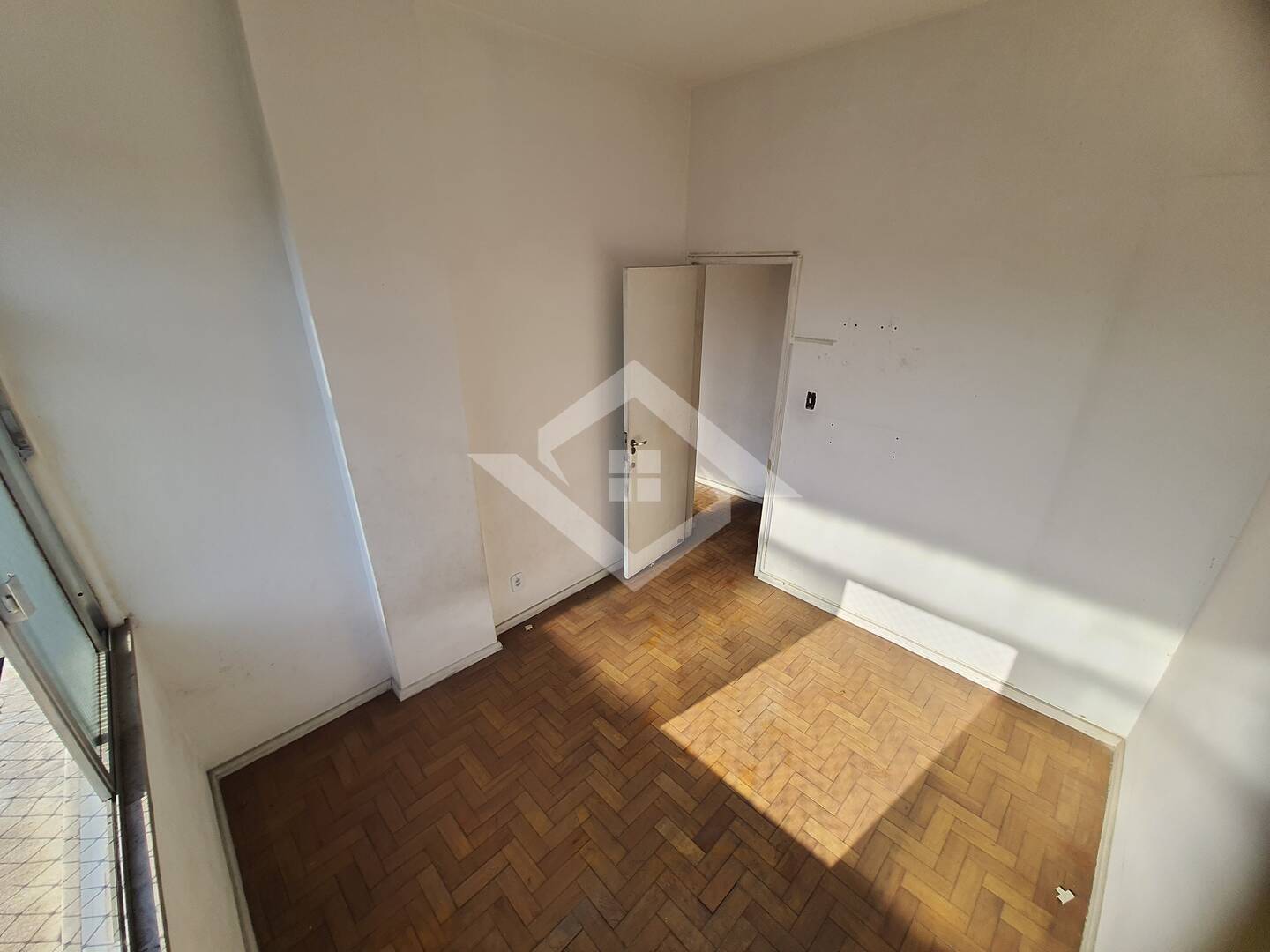 Apartamento à venda com 2 quartos, 57m² - Foto 17