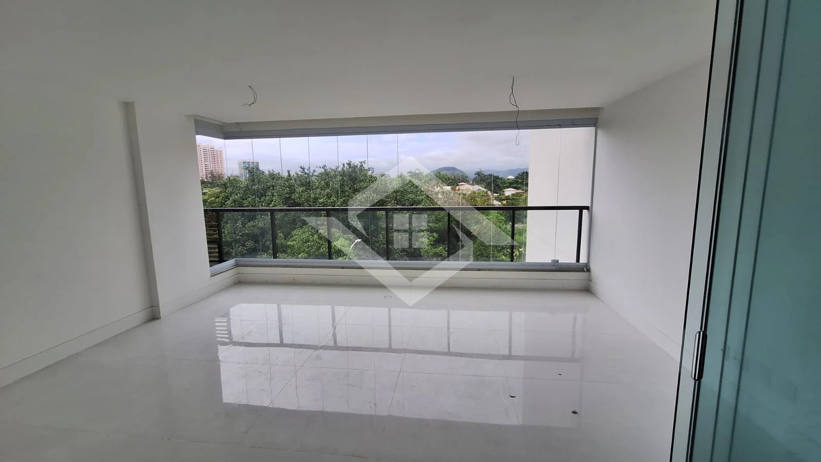 Apartamento à venda com 3 quartos, 117m² - Foto 5