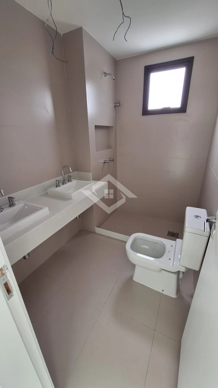 Apartamento à venda com 3 quartos, 117m² - Foto 6