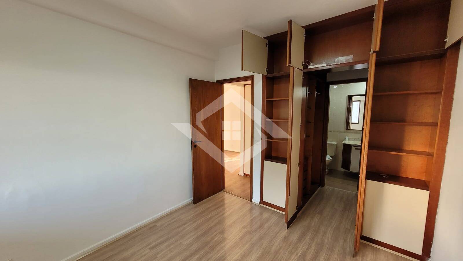 Apartamento à venda com 2 quartos, 83m² - Foto 6