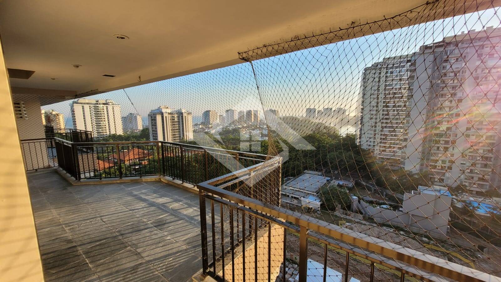 Apartamento à venda com 2 quartos, 83m² - Foto 10