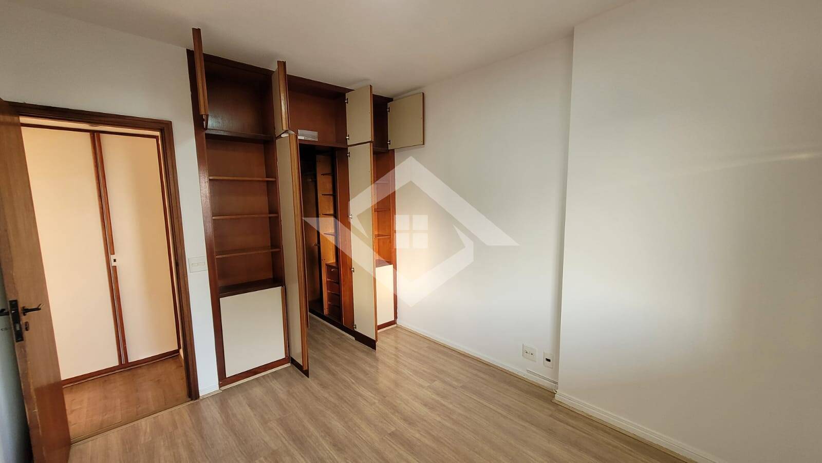 Apartamento à venda com 2 quartos, 83m² - Foto 7