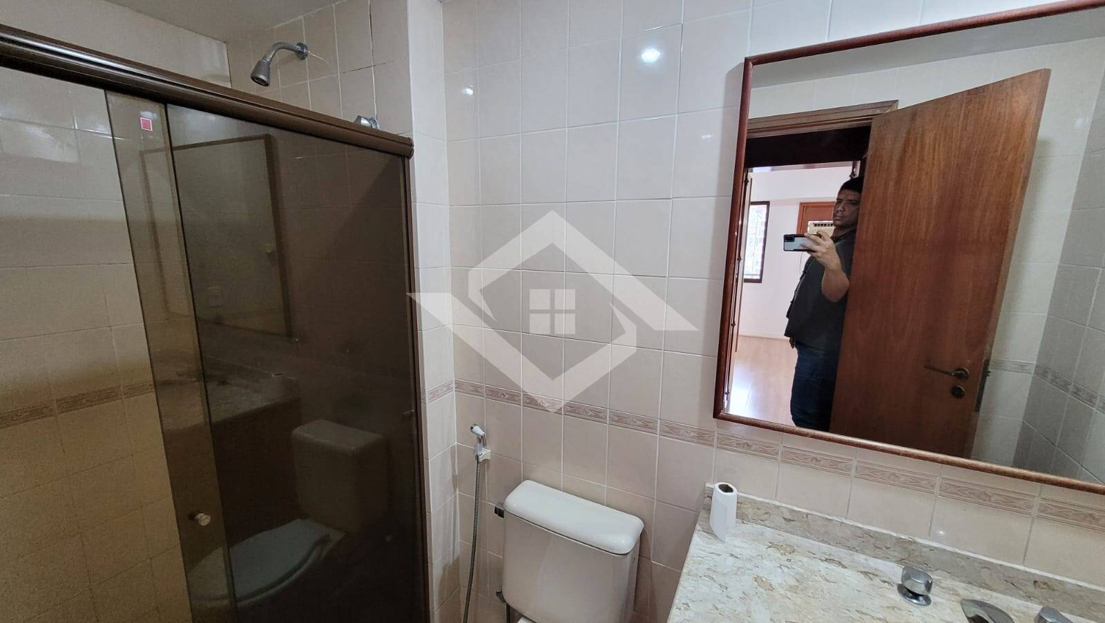 Apartamento à venda com 2 quartos, 83m² - Foto 13