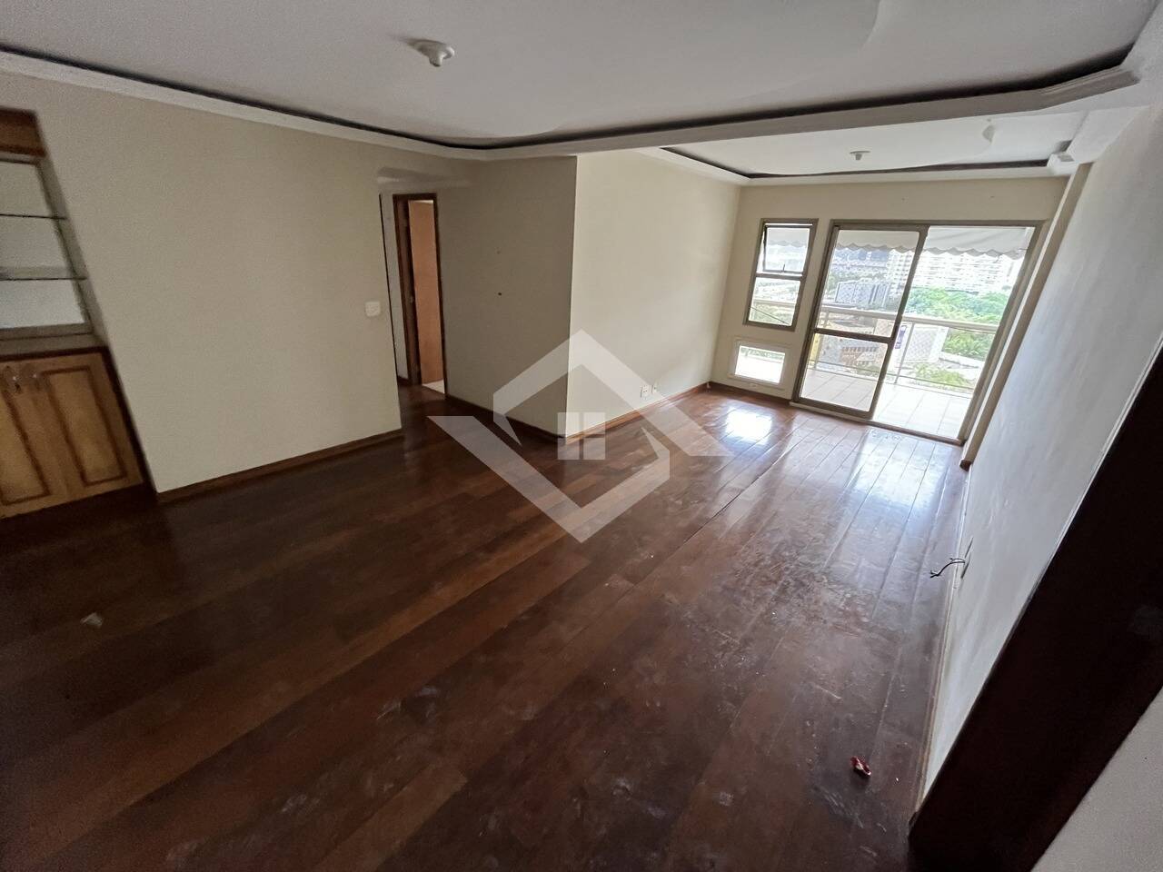 Apartamento à venda com 3 quartos, 136m² - Foto 8