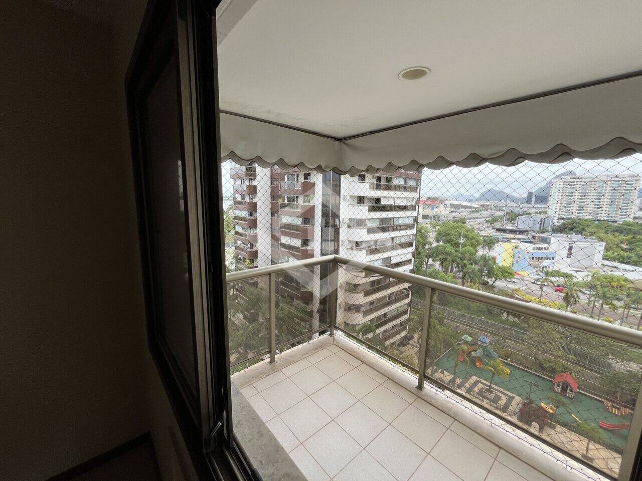 Apartamento à venda com 3 quartos, 136m² - Foto 15