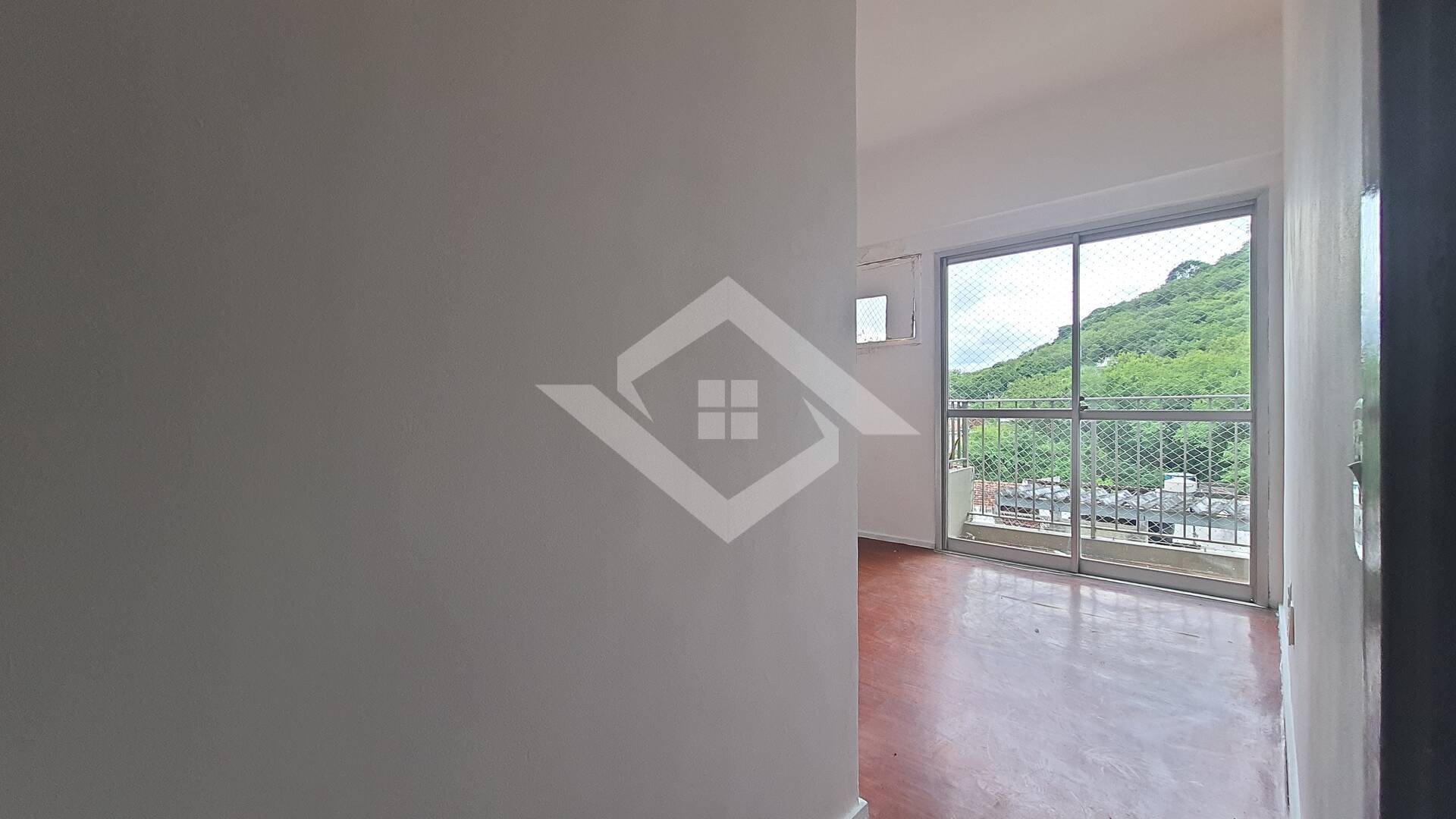 Apartamento à venda com 2 quartos, 70m² - Foto 6