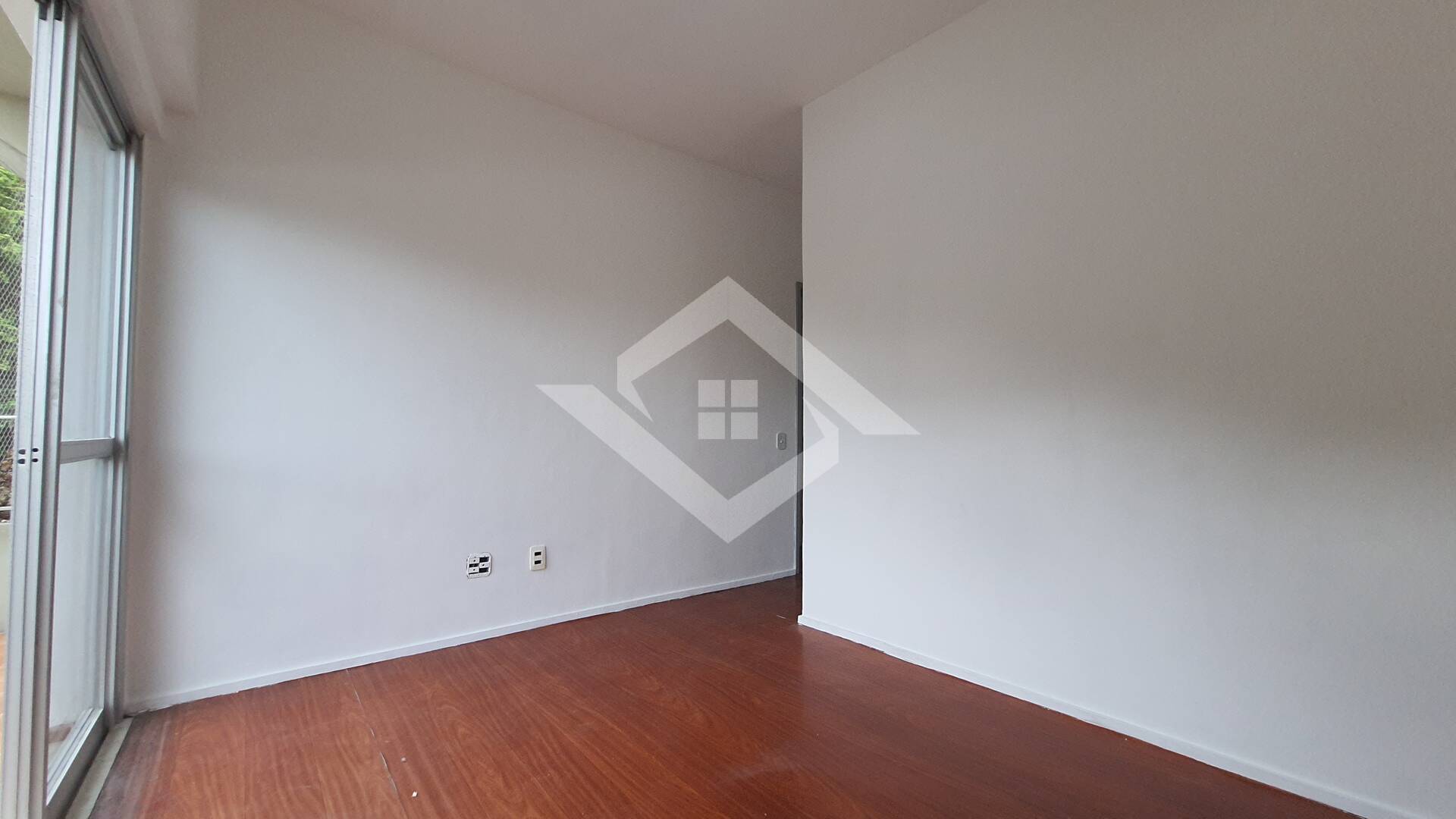 Apartamento à venda com 2 quartos, 70m² - Foto 10