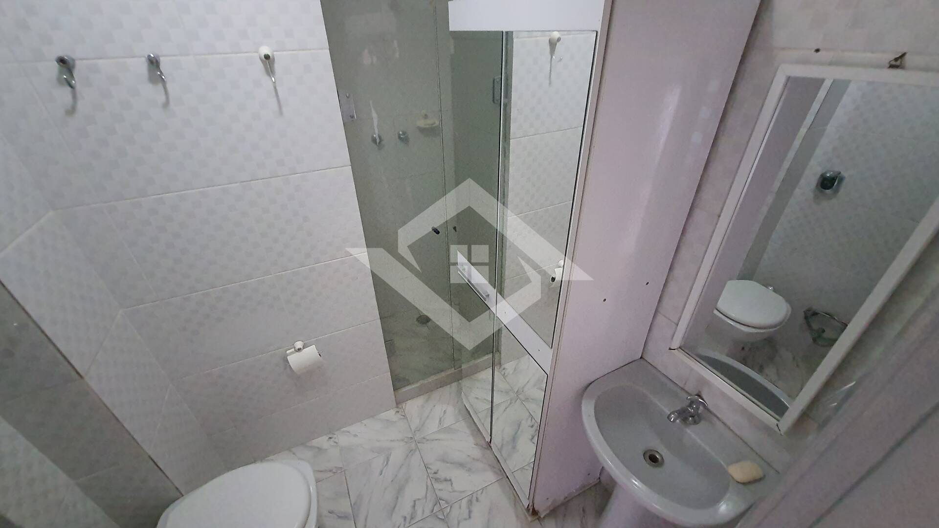 Apartamento à venda com 2 quartos, 70m² - Foto 12