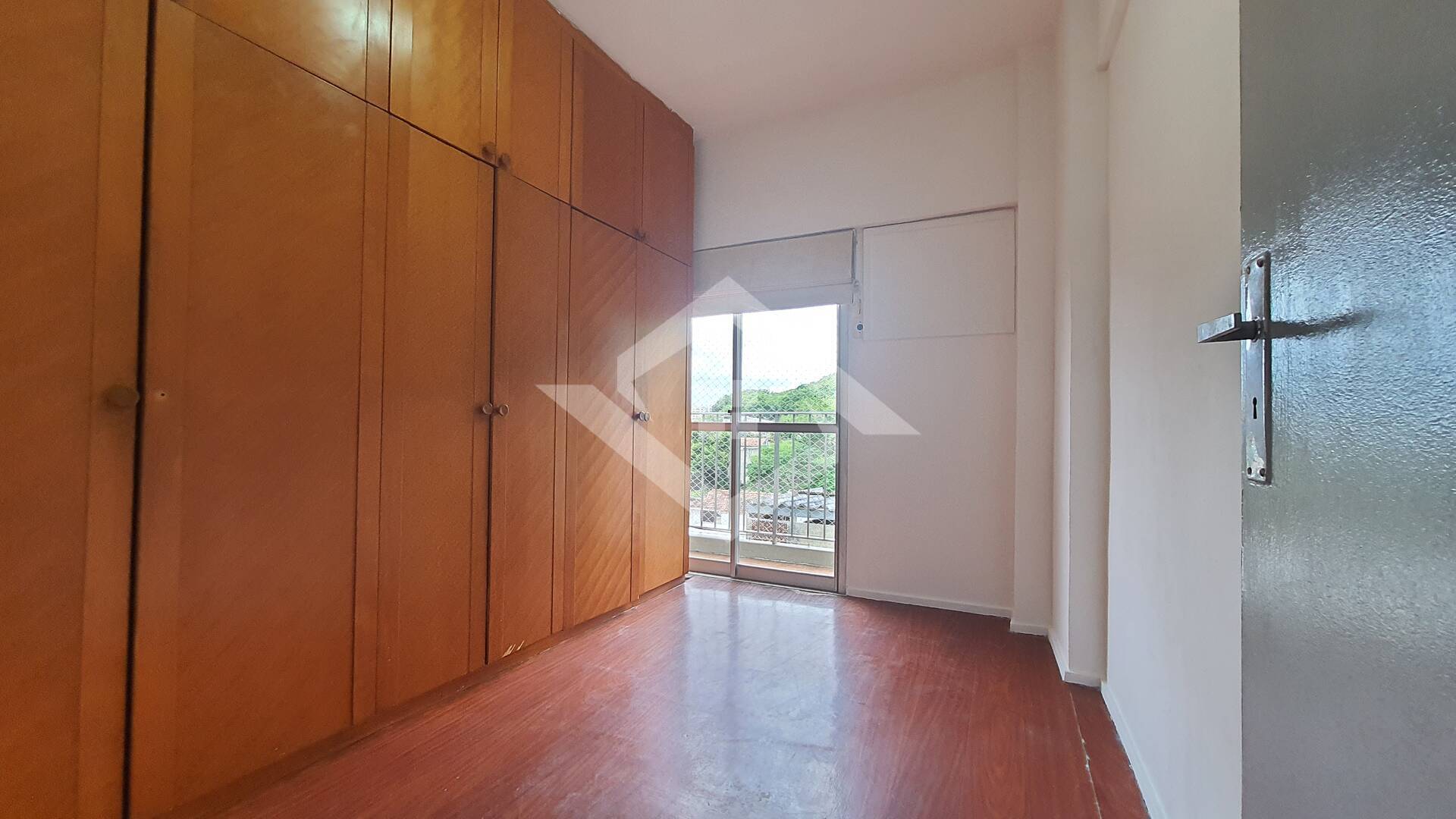 Apartamento à venda com 2 quartos, 70m² - Foto 13