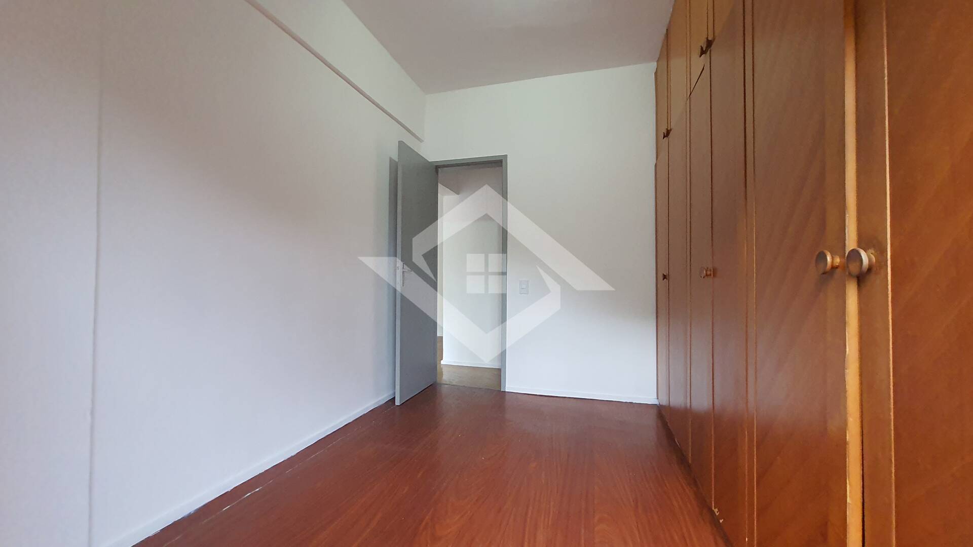 Apartamento à venda com 2 quartos, 70m² - Foto 14