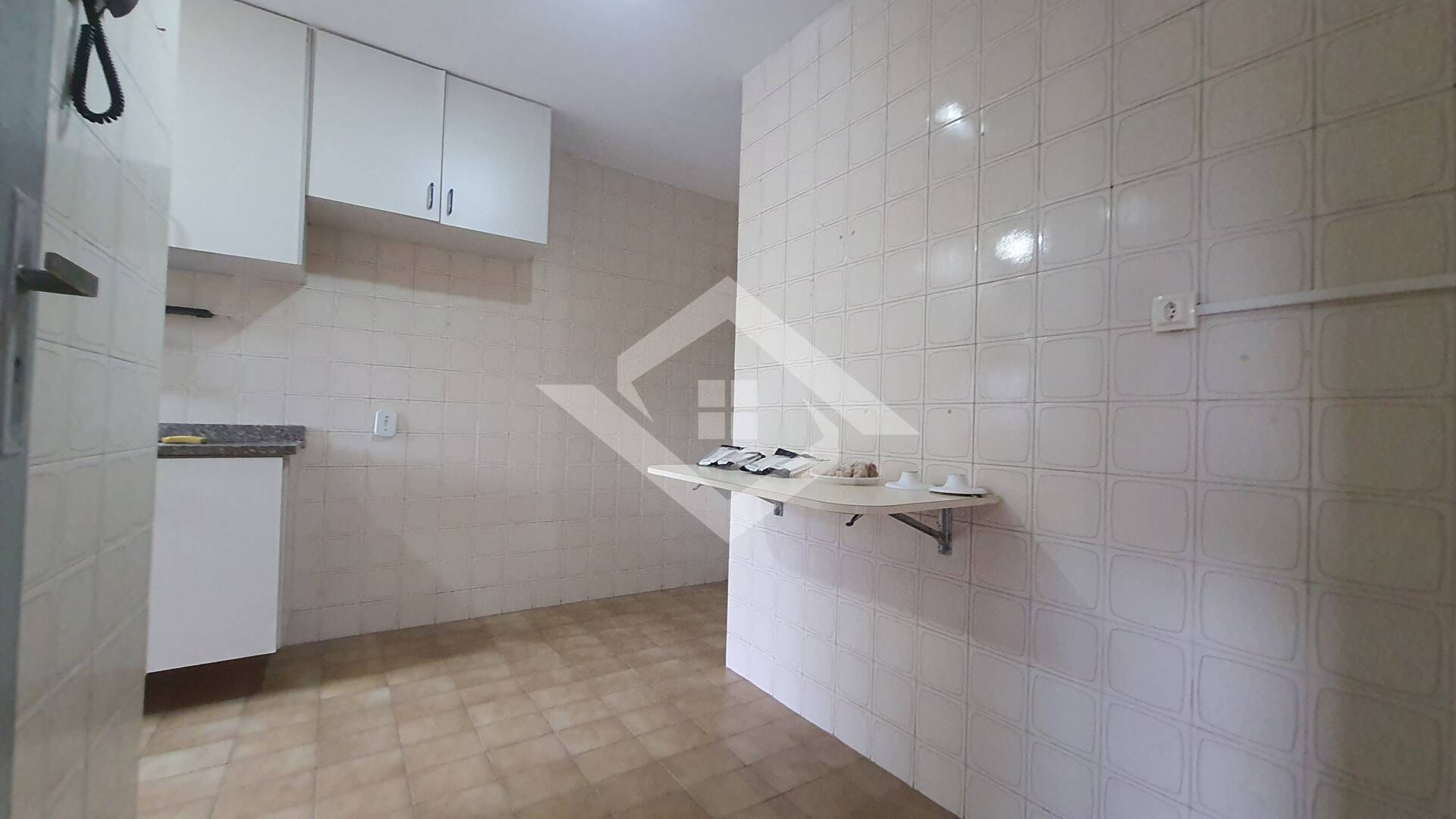 Apartamento à venda com 2 quartos, 70m² - Foto 17