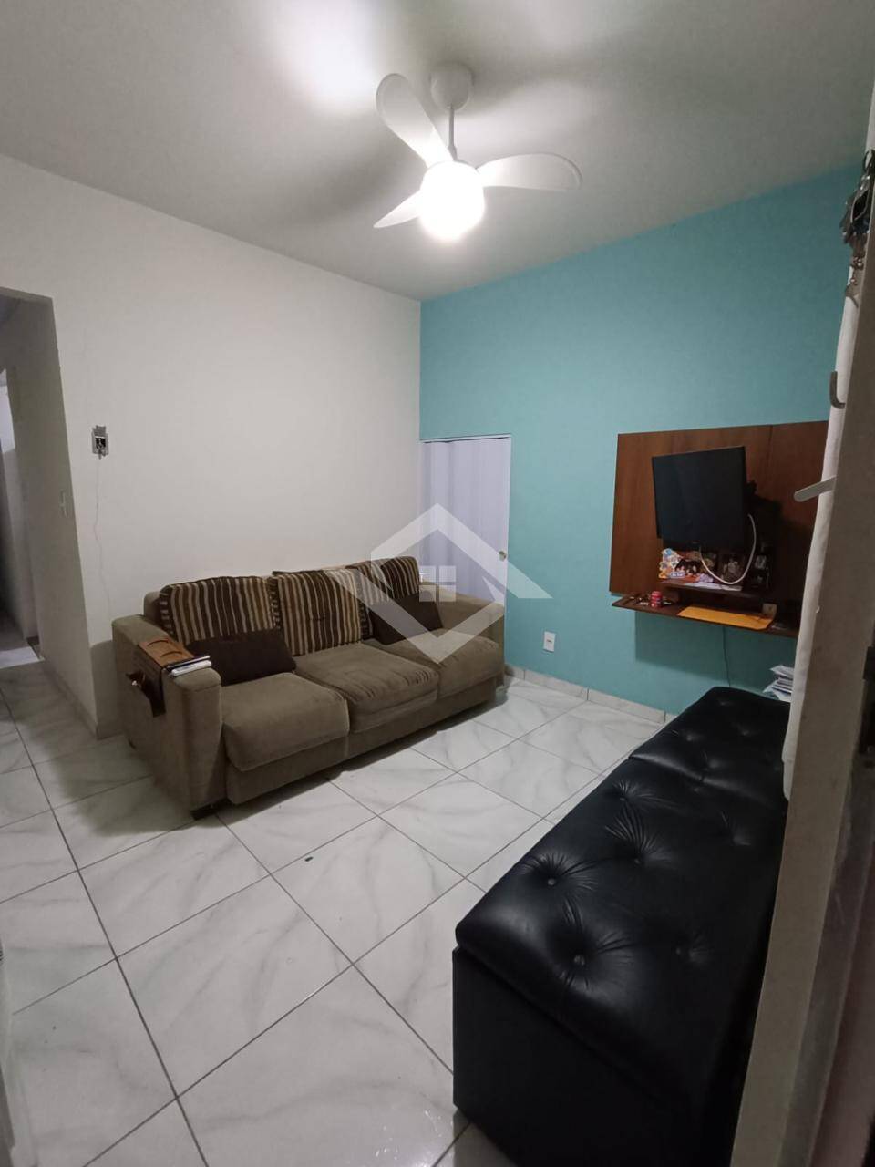 Casa à venda com 1 quarto, 50m² - Foto 1