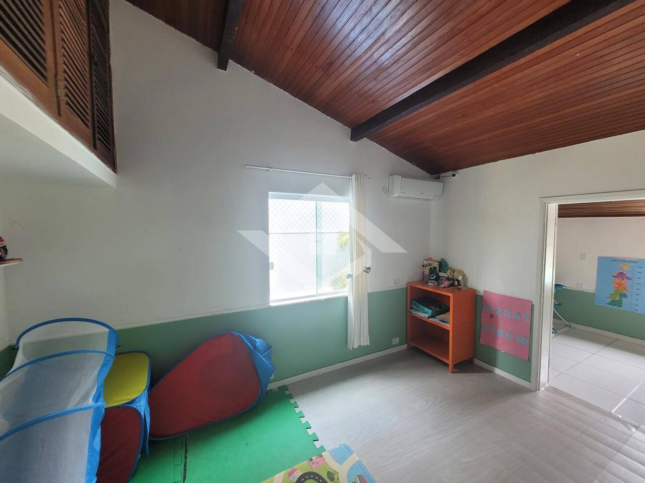 Casa para alugar com 10 quartos, 400m² - Foto 21