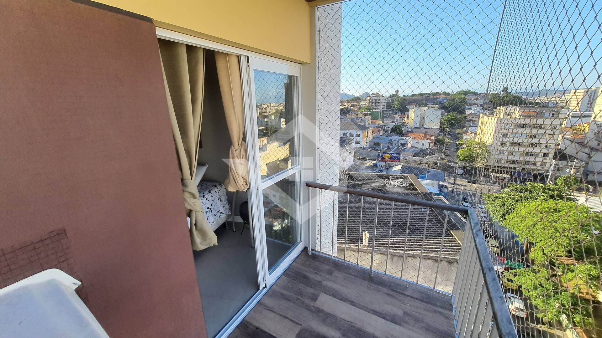 Apartamento à venda com 3 quartos, 78m² - Foto 2