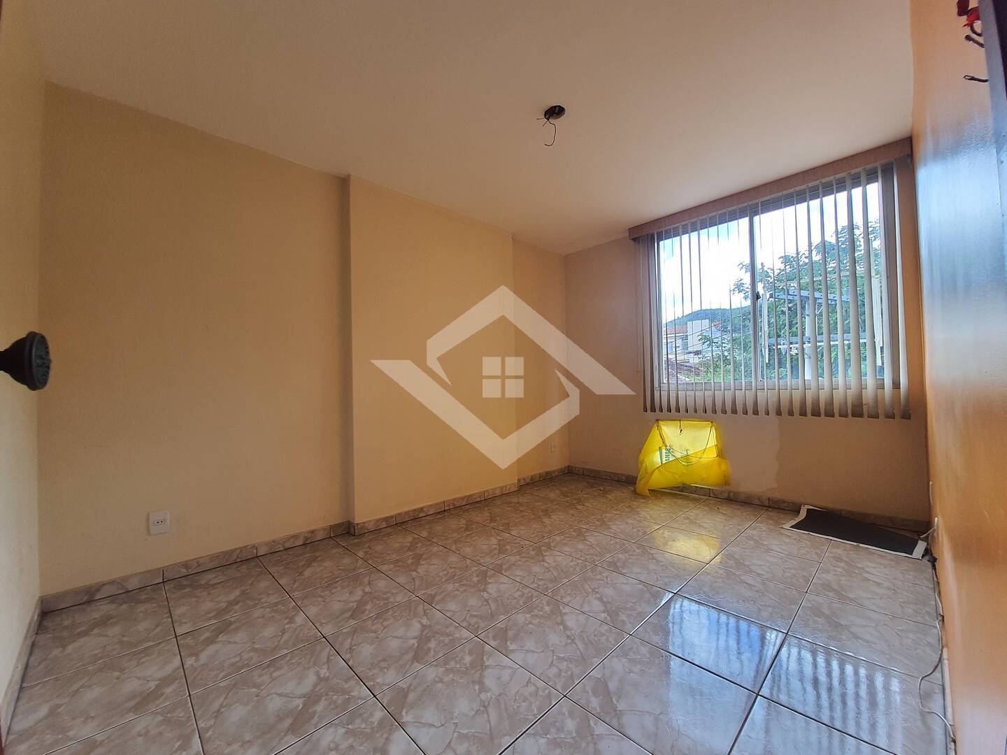 Apartamento à venda com 2 quartos, 68m² - Foto 9