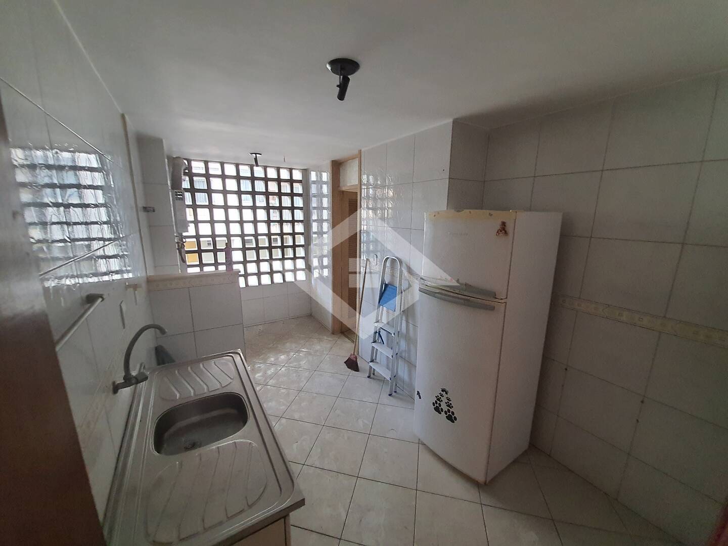 Apartamento à venda com 2 quartos, 68m² - Foto 18